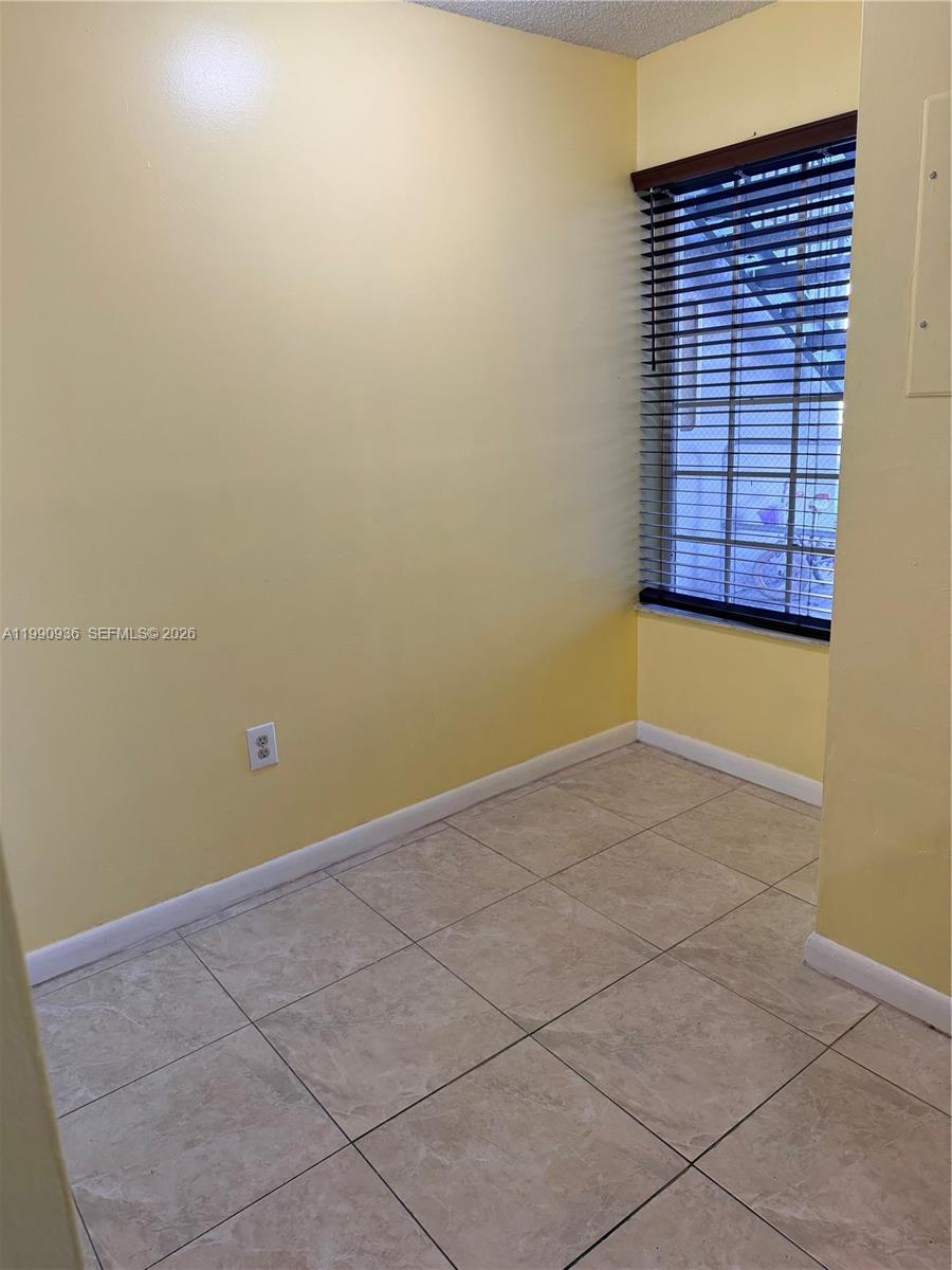 ANTIGUA AT CNTRY CLUBOF M - Residential Lease