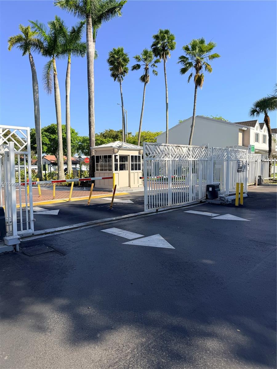 ANTIGUA AT CNTRY CLUBOF M - Residential Lease