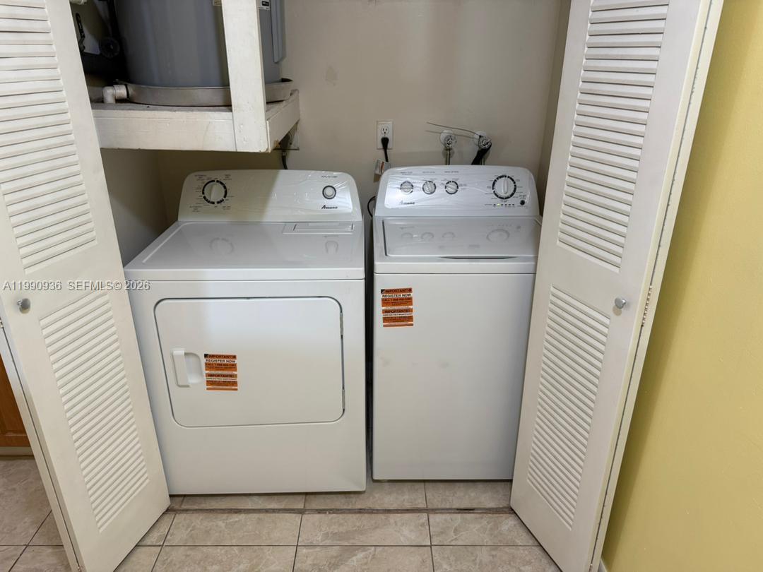 ANTIGUA AT CNTRY CLUBOF M - Residential Lease