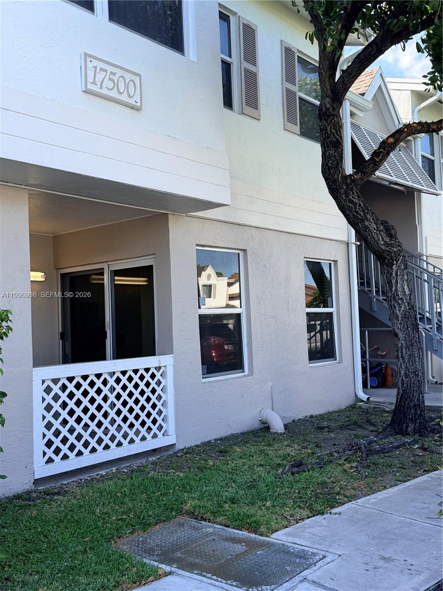 ANTIGUA AT CNTRY CLUBOF M - Residential Lease