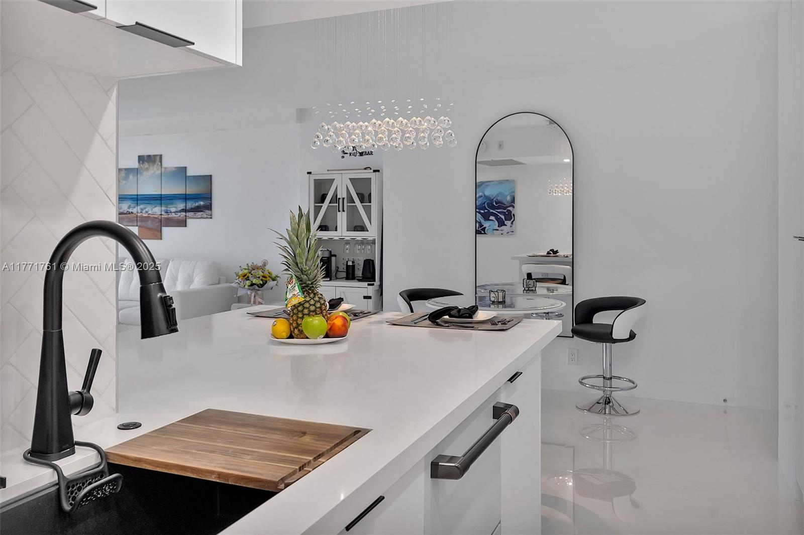 WAVE CONDO - Residential Lease