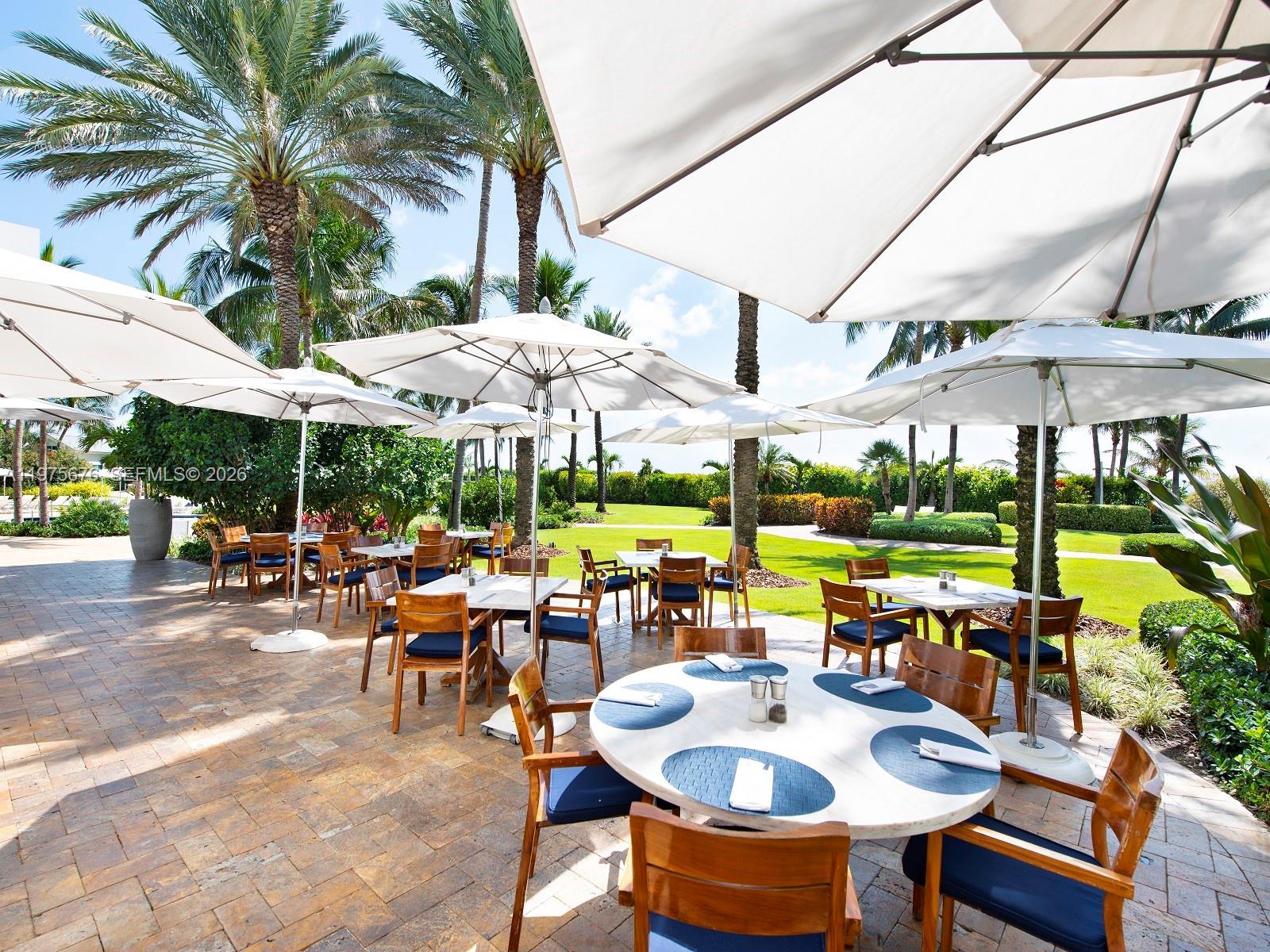 CONTINUUM ON SOUTH BEACH - Residential