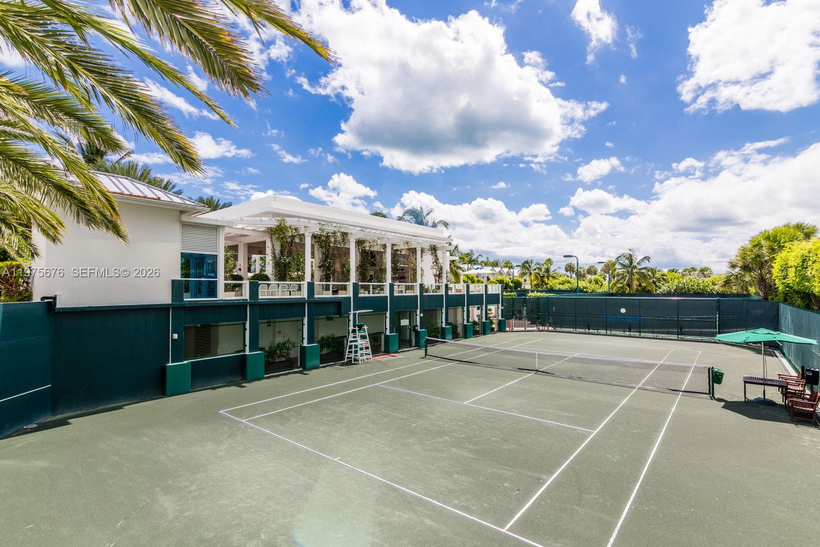 CONTINUUM ON SOUTH BEACH - Residential