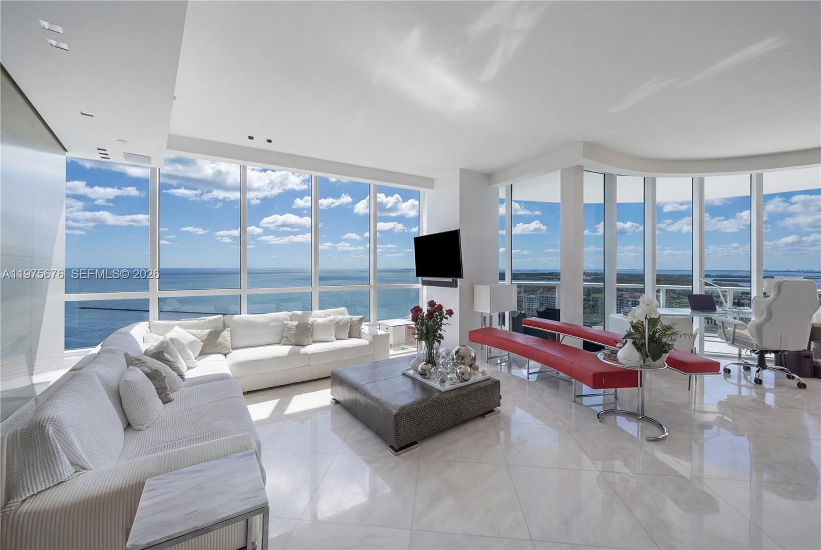 100 S Pointe Dr 2604