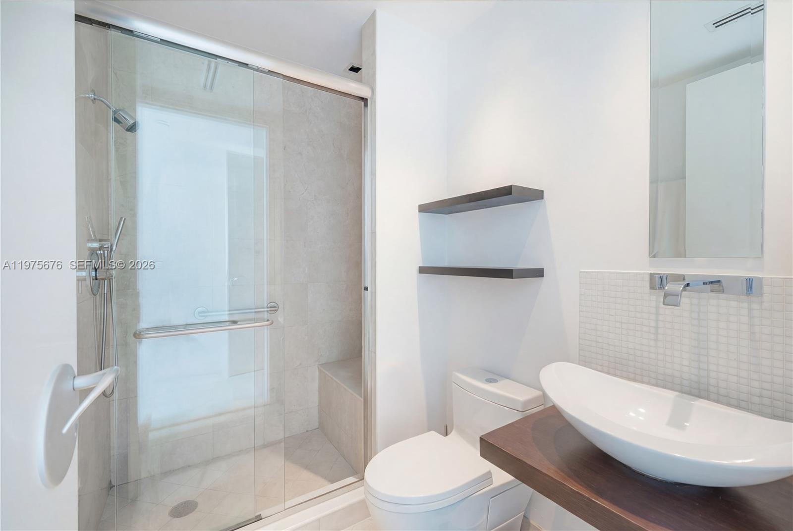 CONTINUUM ON SOUTH BEACH - Residential