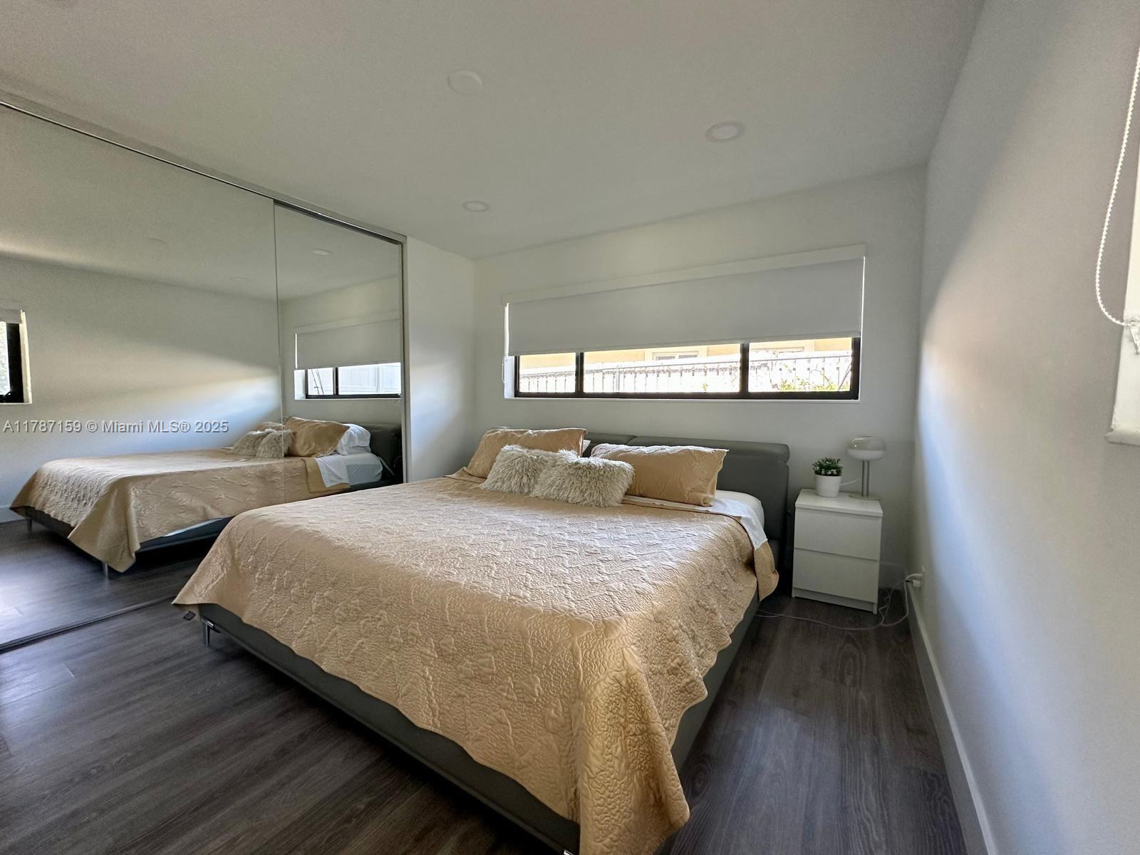 CORAL KEY VILLAS 2ND SEC - Residential