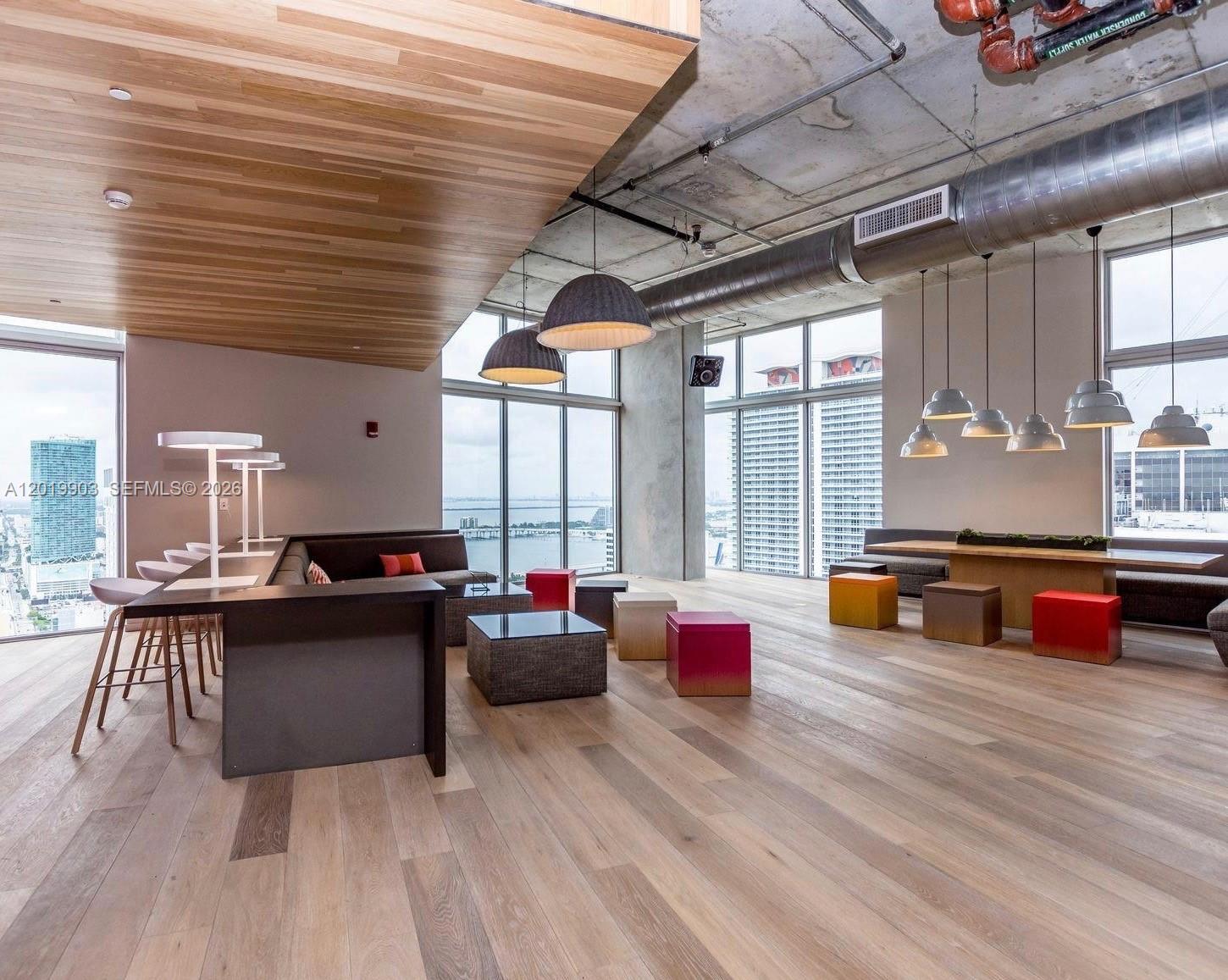 CENTRO CONDO - Residential