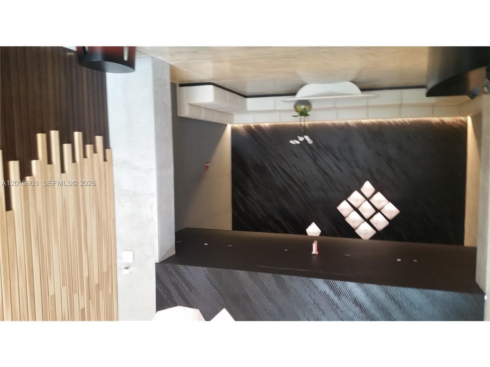 CENTRO CONDO - Residential