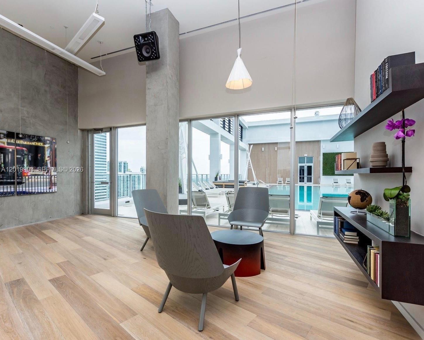 CENTRO CONDO - Residential