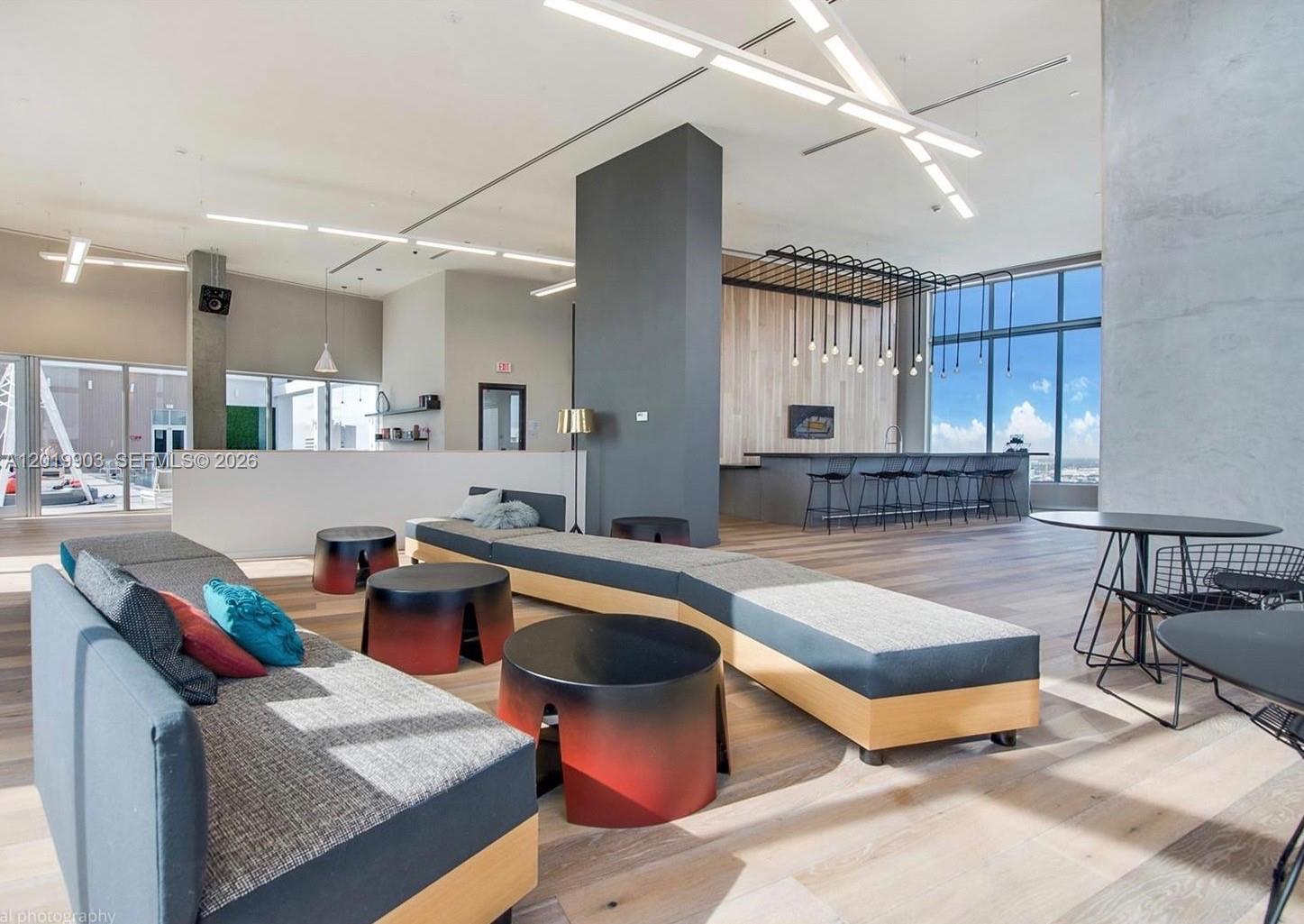CENTRO CONDO - Residential