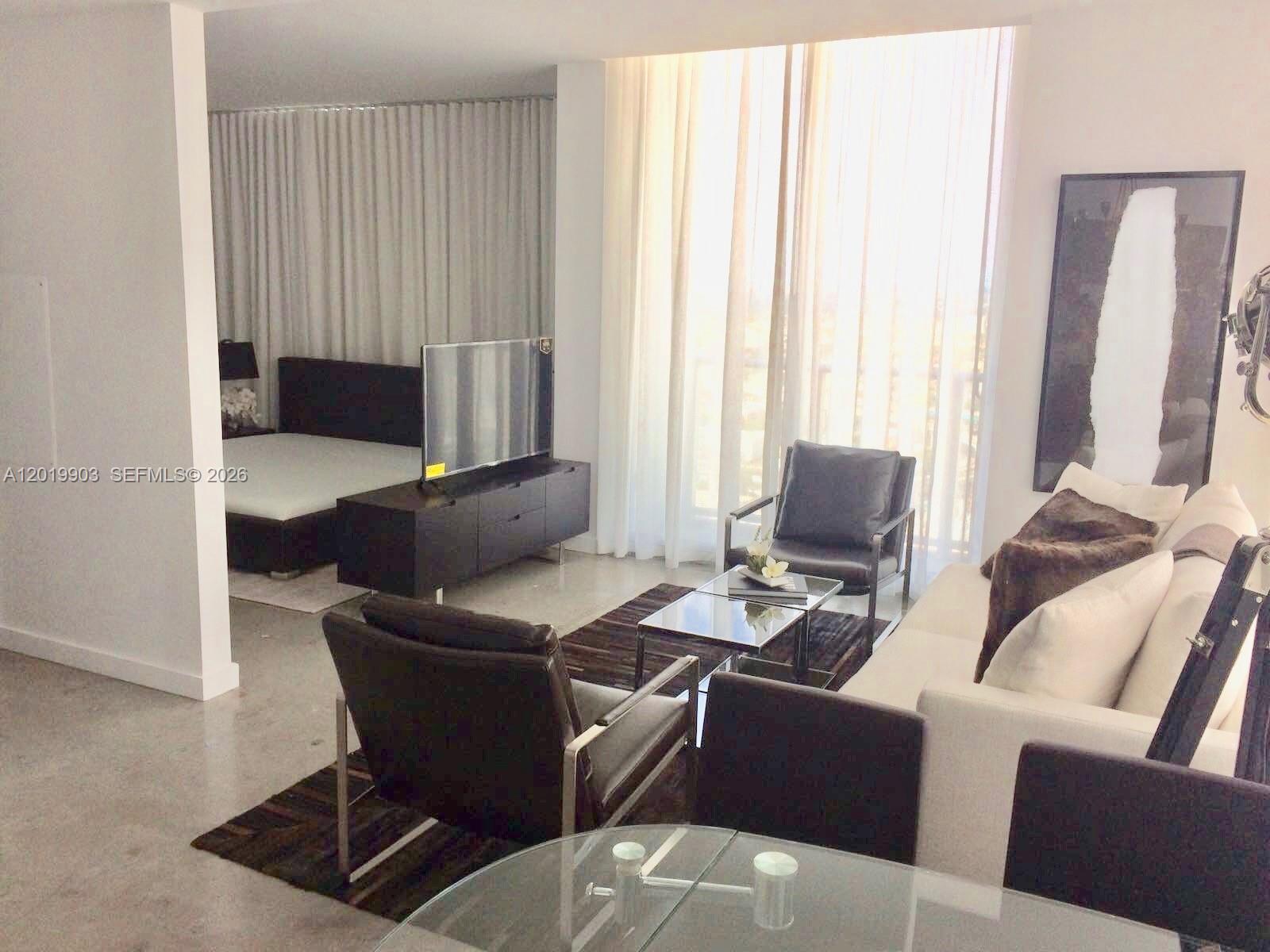CENTRO CONDO - Residential