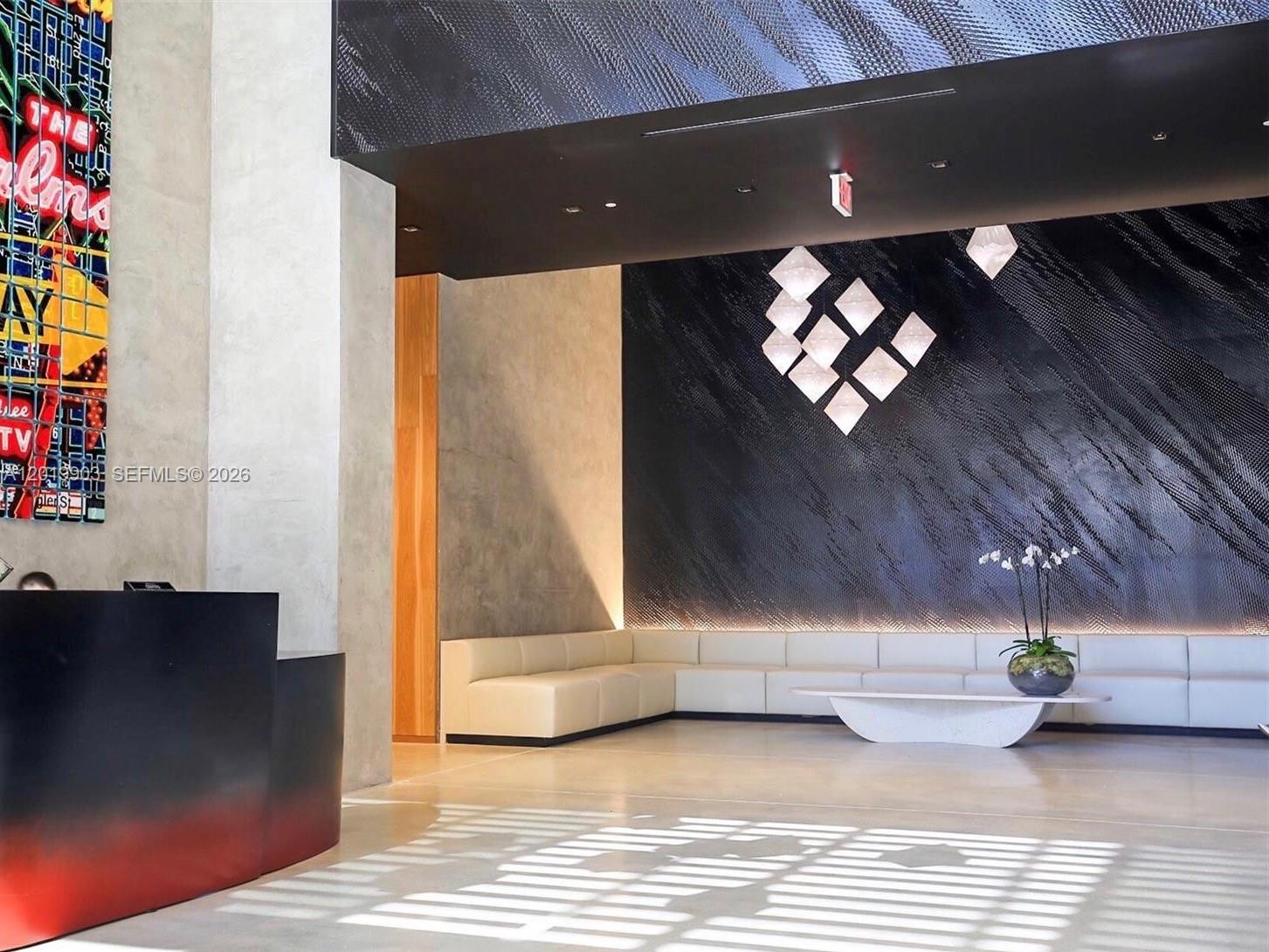 CENTRO CONDO - Residential