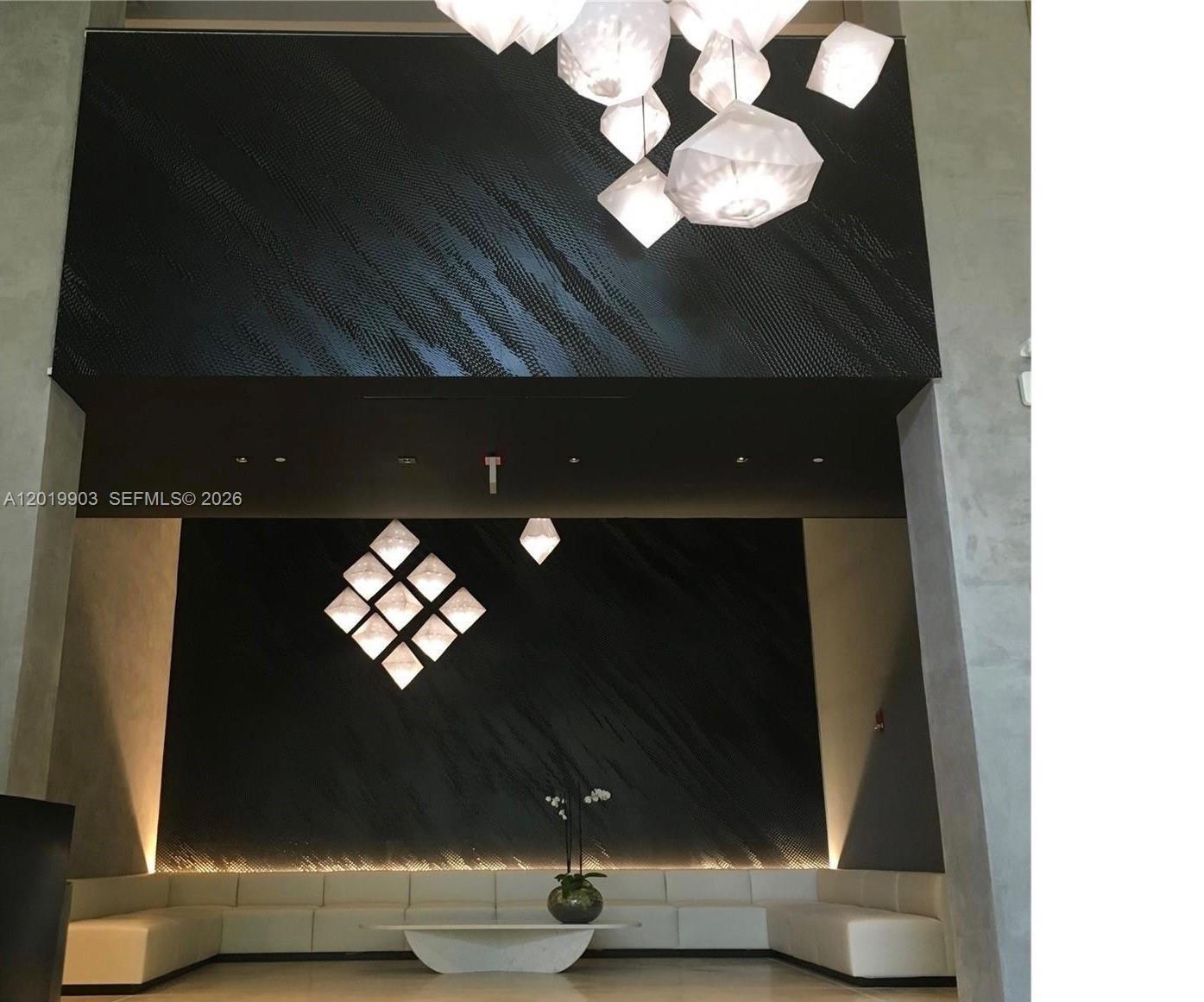 CENTRO CONDO - Residential