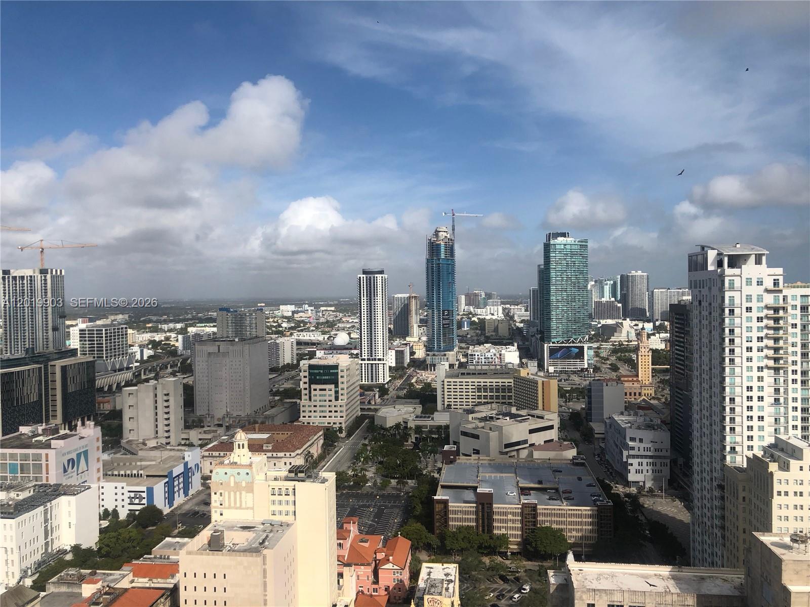 CENTRO CONDO - Residential