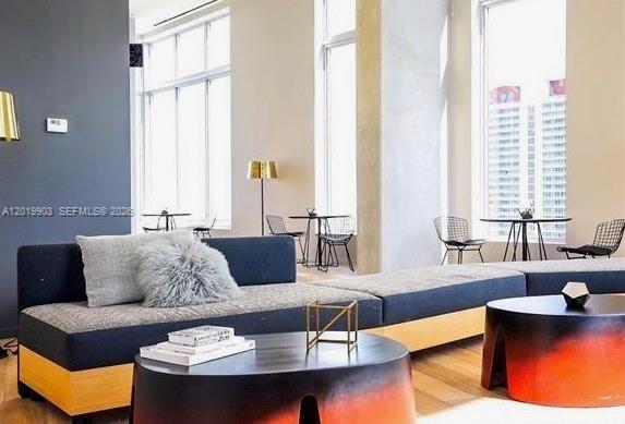 CENTRO CONDO - Residential