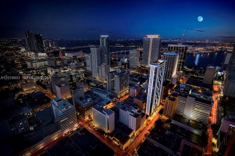 CENTRO CONDO - Residential