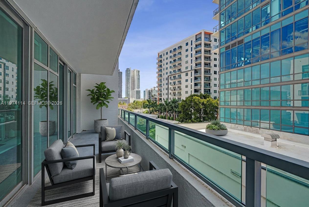FOUR MIDTOWN MIAMI CONDO - Residential
