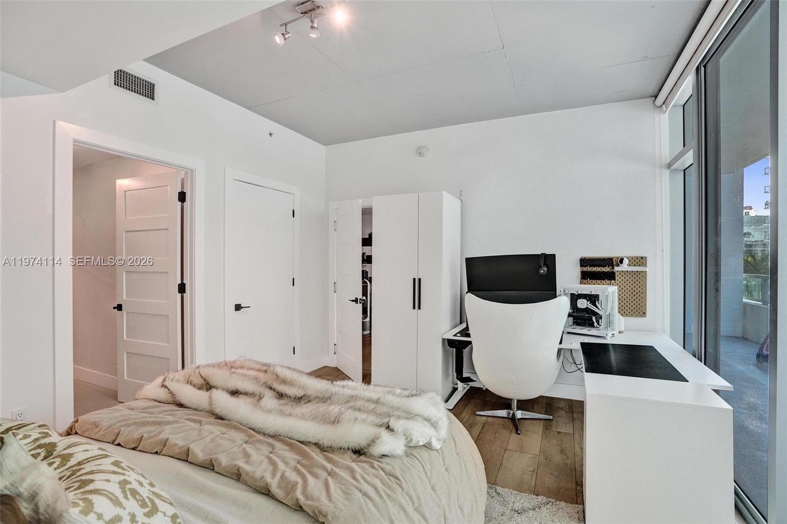 FOUR MIDTOWN MIAMI CONDO - Residential