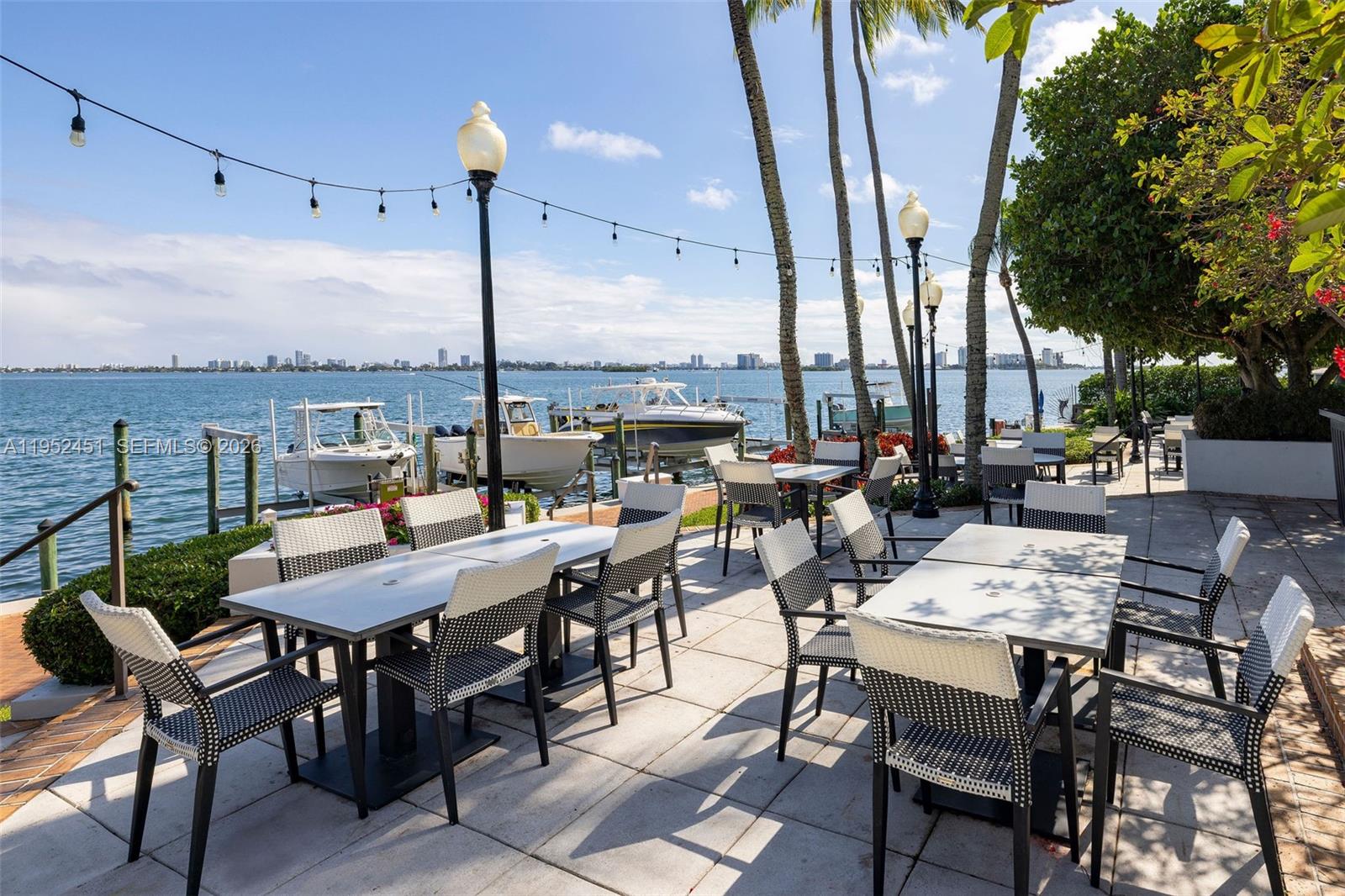 THE TOWERS OF QUAYSIDE CO - Residential