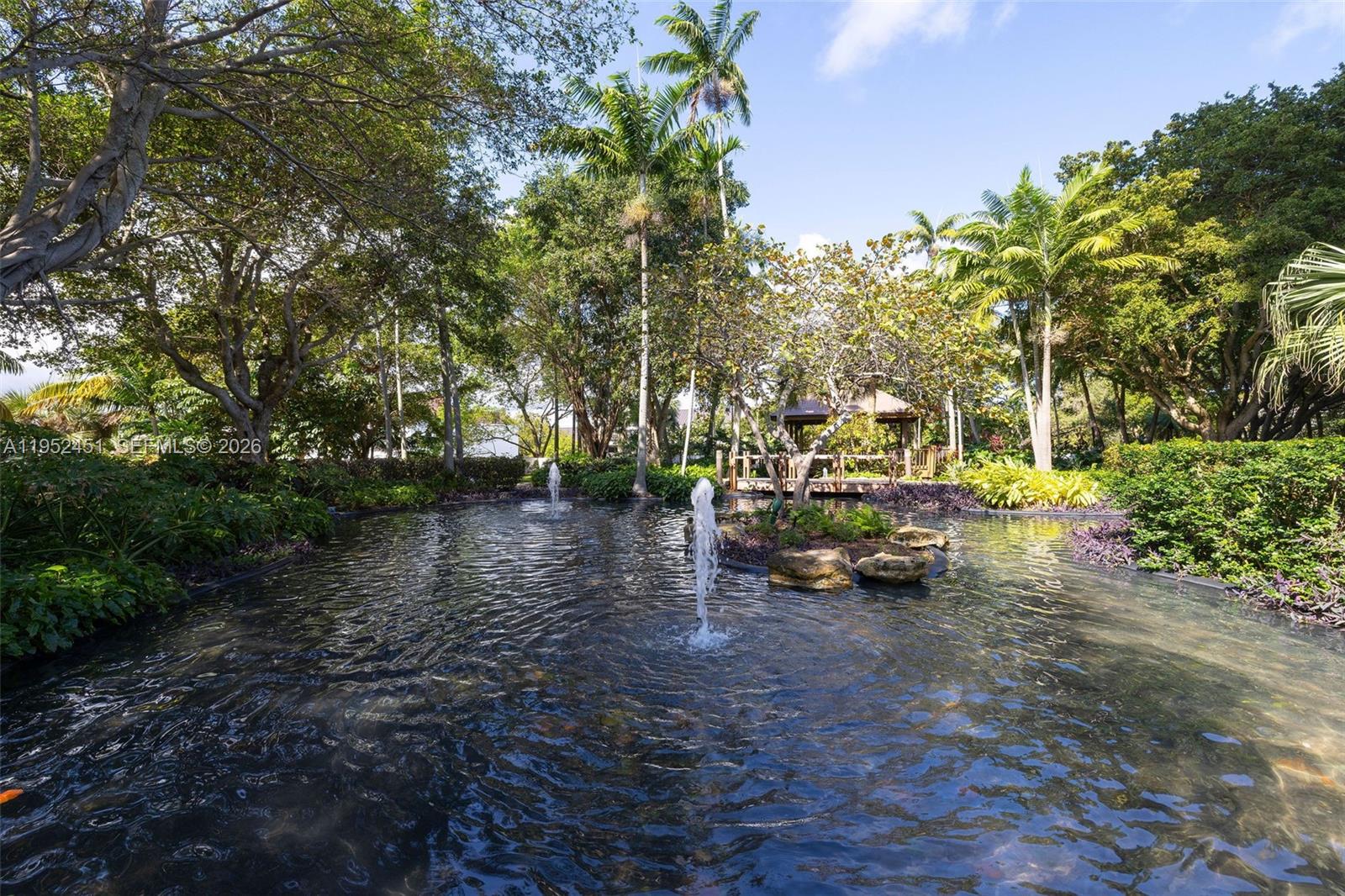 THE TOWERS OF QUAYSIDE CO - Residential