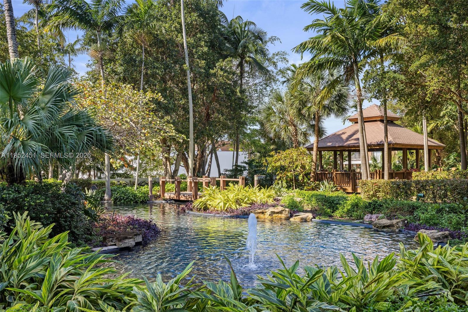 THE TOWERS OF QUAYSIDE CO - Residential