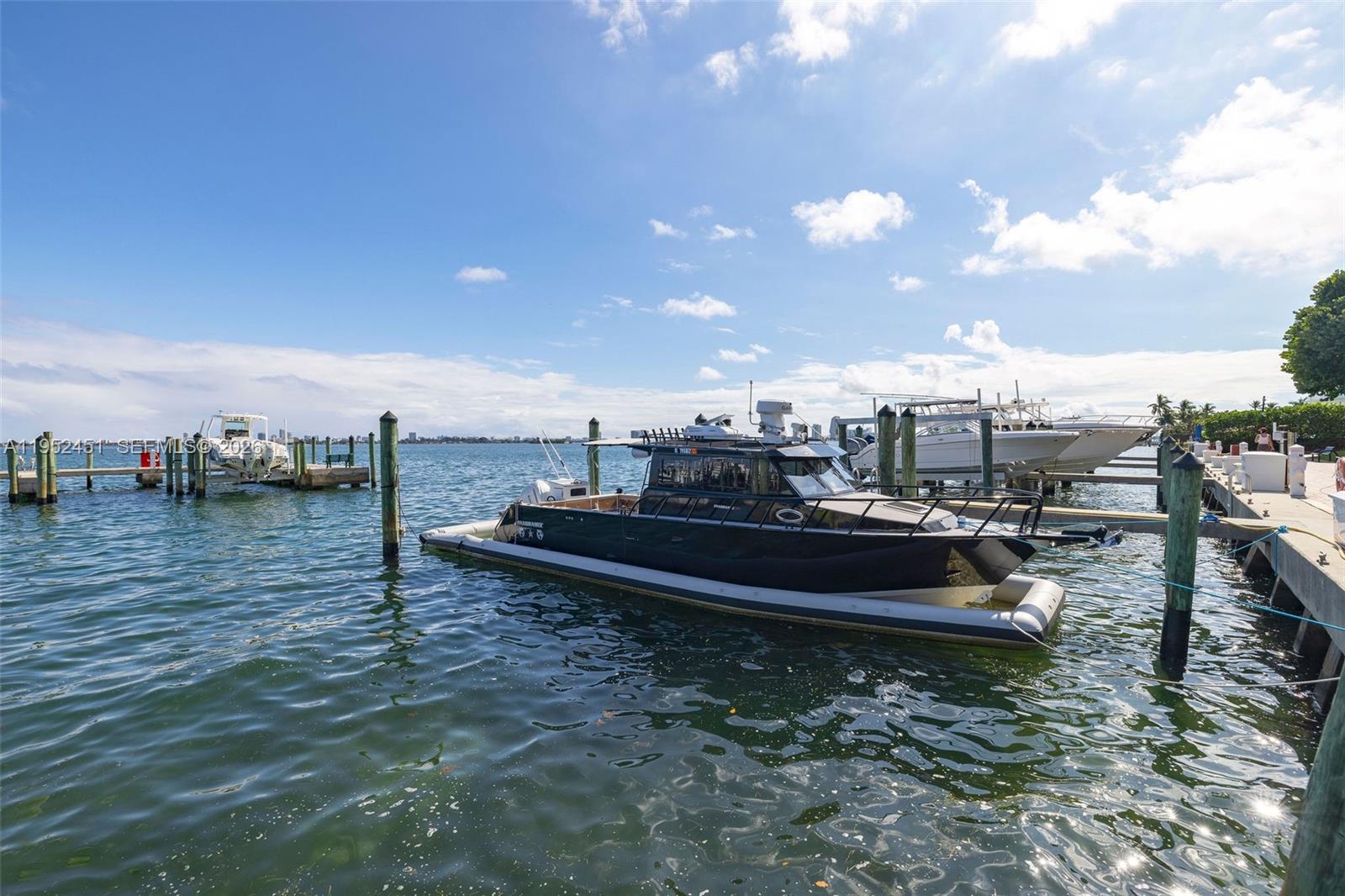 THE TOWERS OF QUAYSIDE CO - Residential