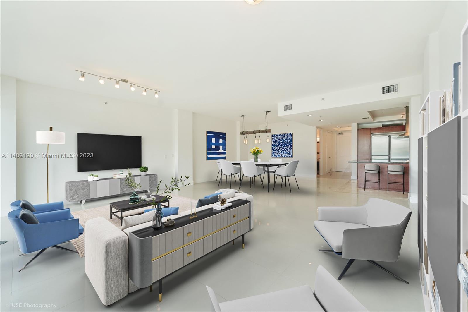 RESIDENCES AT RIVERWALK C - Residential