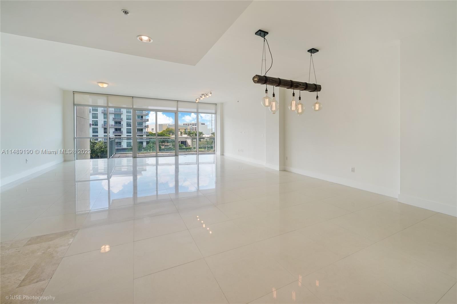 RESIDENCES AT RIVERWALK C - Residential