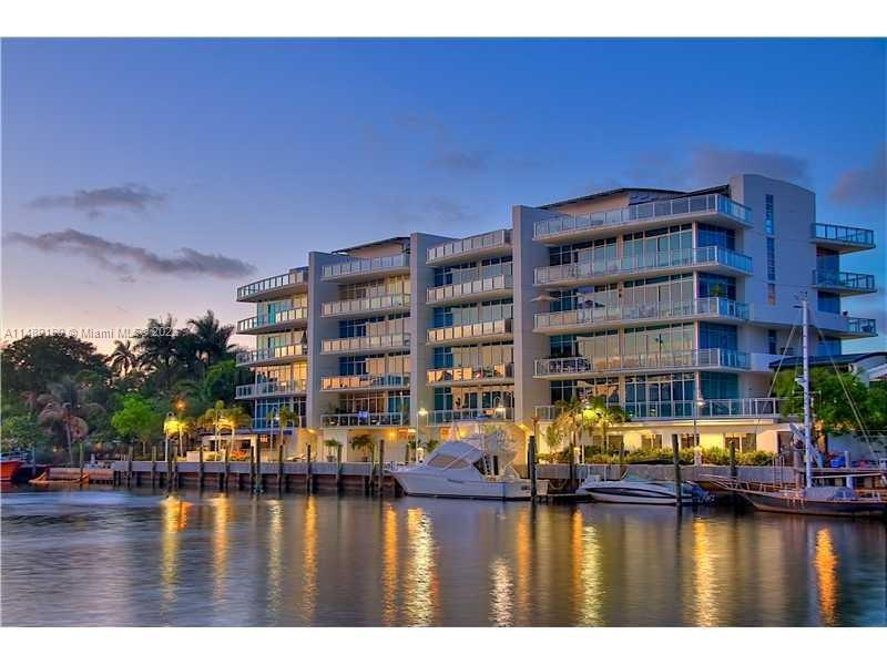 RESIDENCES AT RIVERWALK C - Residential