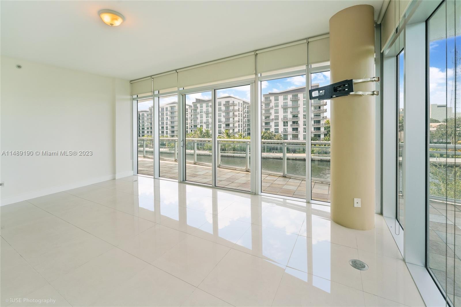 RESIDENCES AT RIVERWALK C - Residential