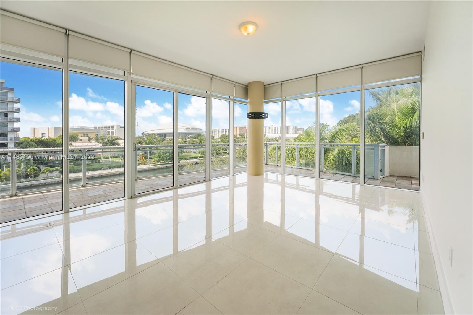 RESIDENCES AT RIVERWALK C - Residential