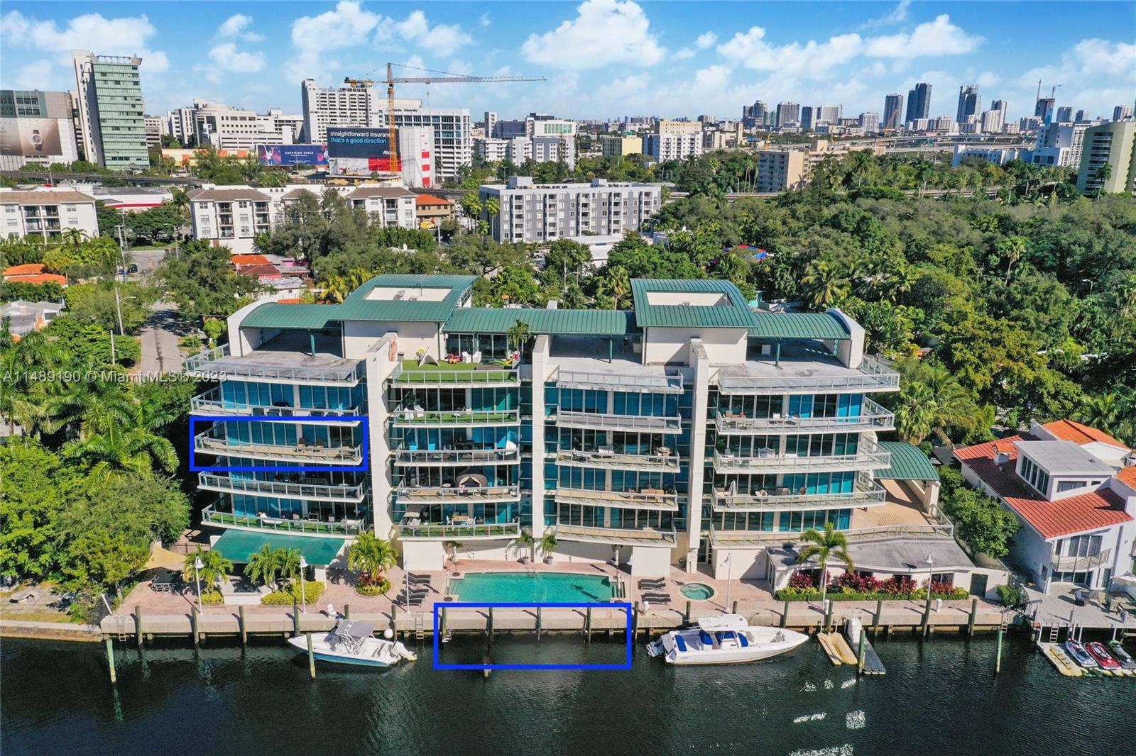 RESIDENCES AT RIVERWALK C - Residential
