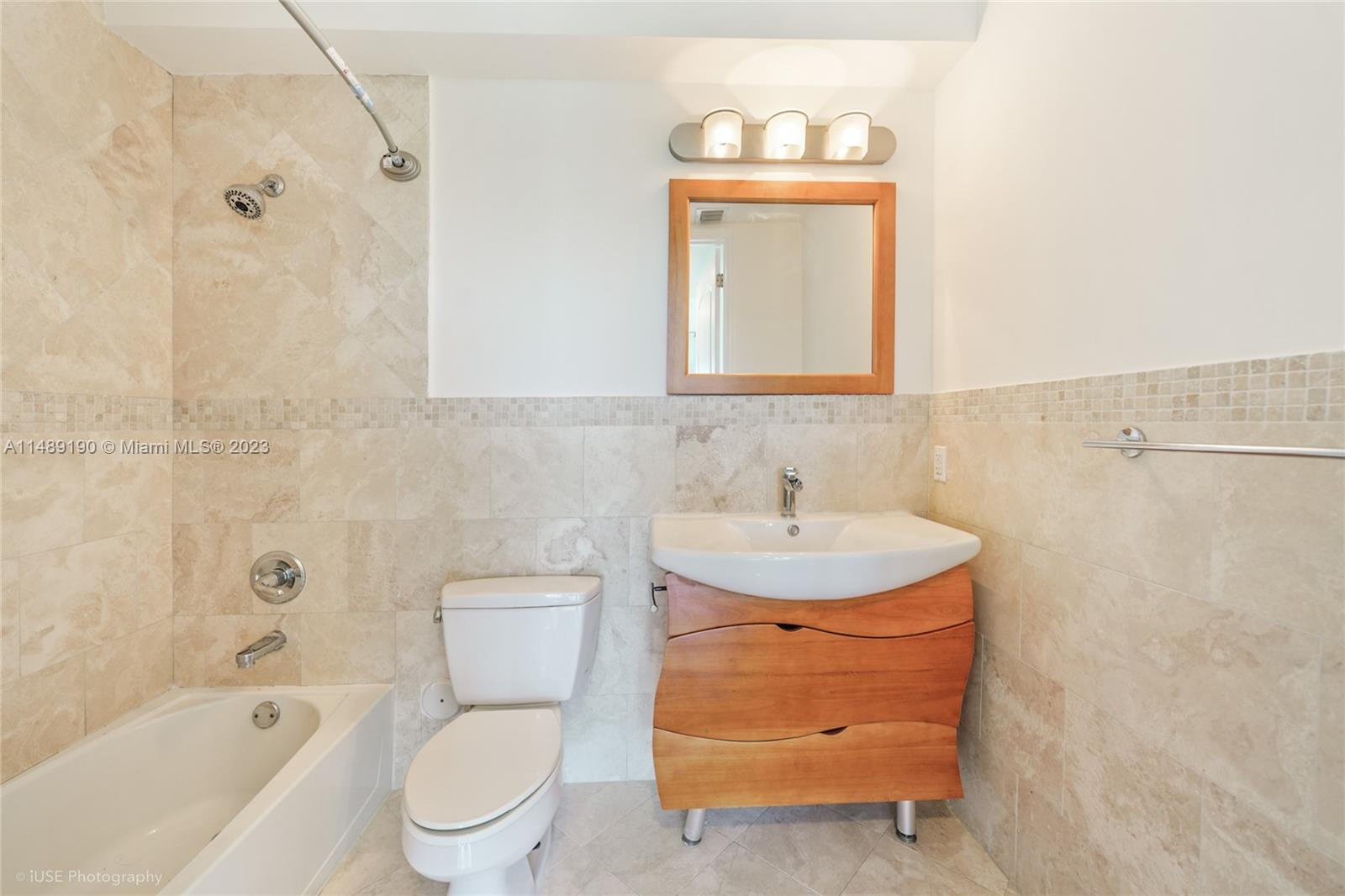 RESIDENCES AT RIVERWALK C - Residential