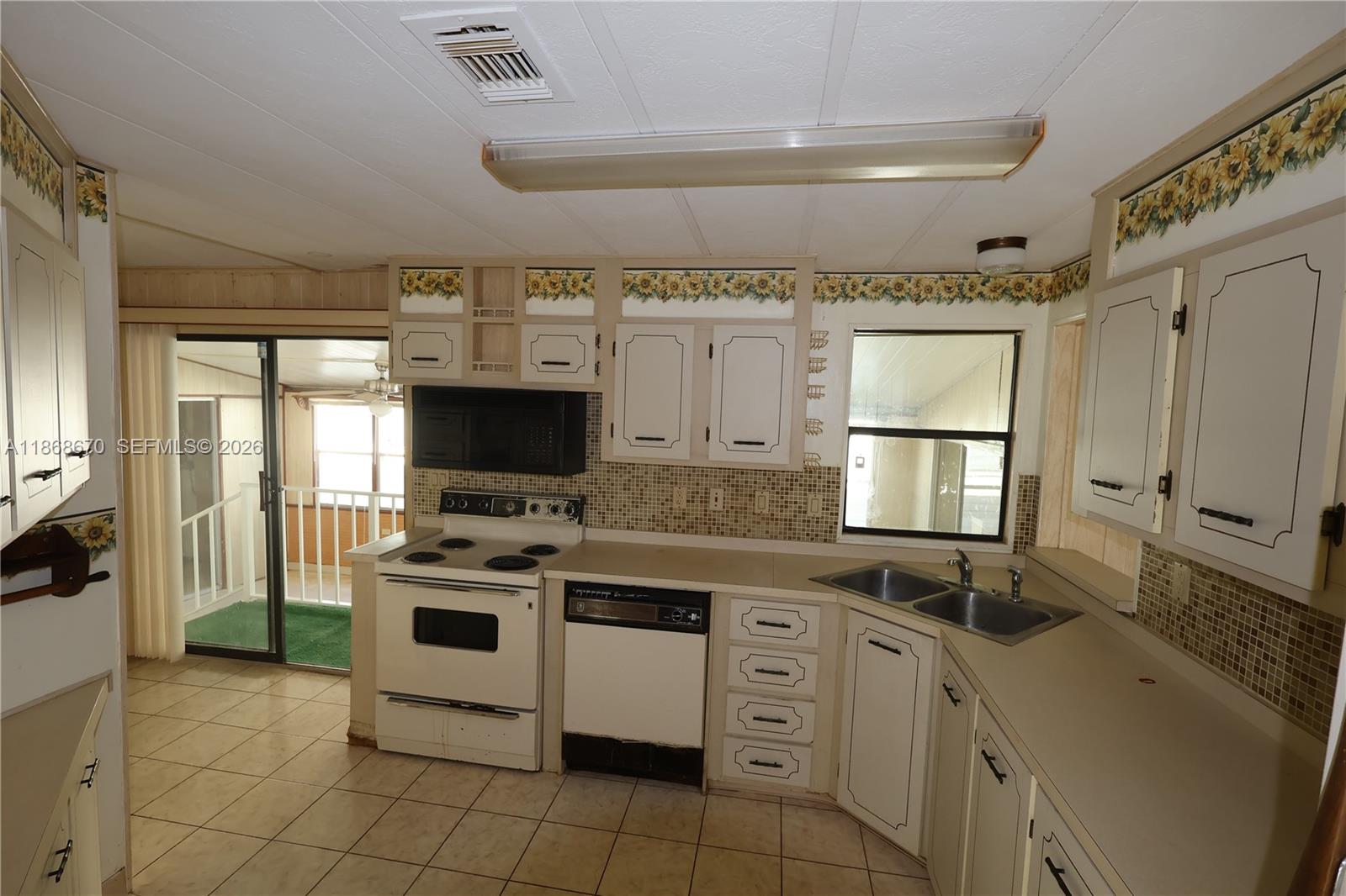 HIGHLAND MEADOWS ESTATES - Residential