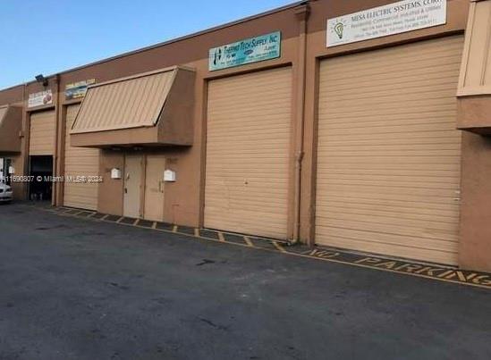 Great Warehouse Opportunity! 1,470 SqFt under AC with 20' ceiling, space also includes Foyer/Receiving area, separate office, half bathroom & 2 assigned parking spaces. The ceiling of the office is reinforced and things can be stored above. Maint fees:$400/month includes lighting, insurance, water, sewer/garbage, common areas and gate/fenced. Right off the Palmetto Expressway and close to Miami International Airport. Text or email listing agent to request more information or to schedule an appt.