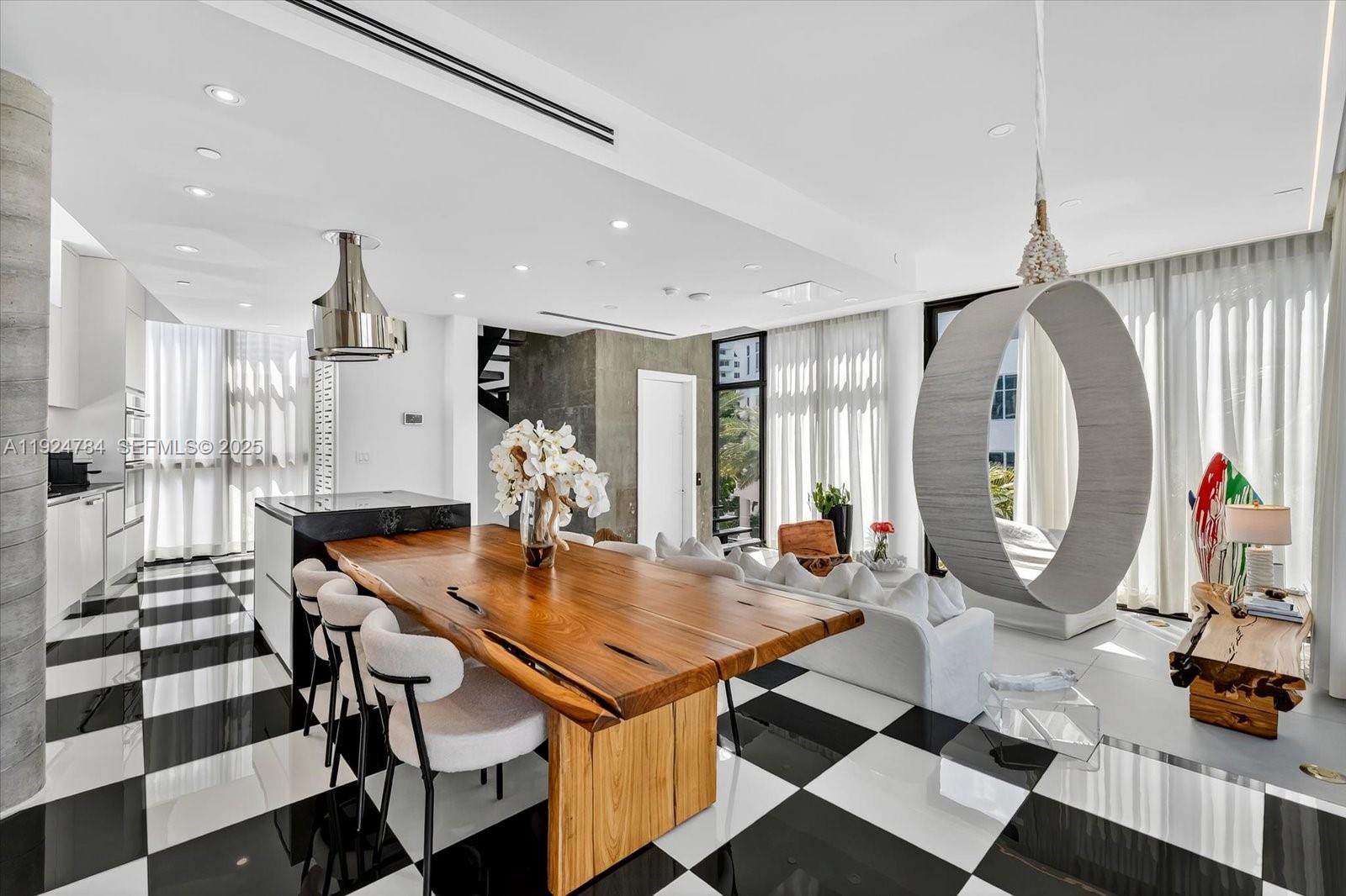 BELLE ISLE VILLAS - Residential