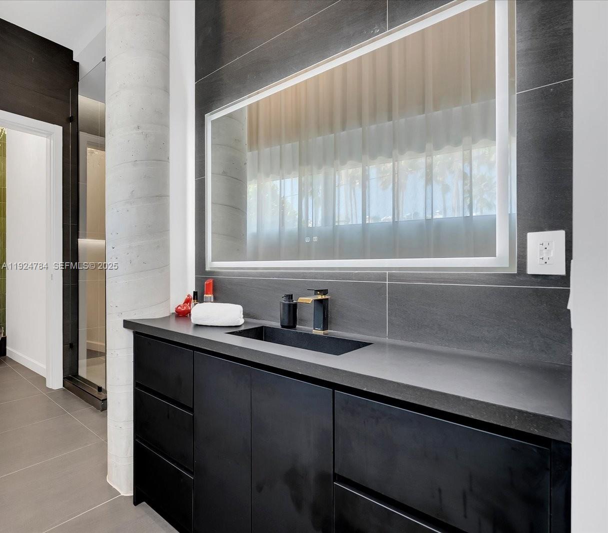 BELLE ISLE VILLAS - Residential