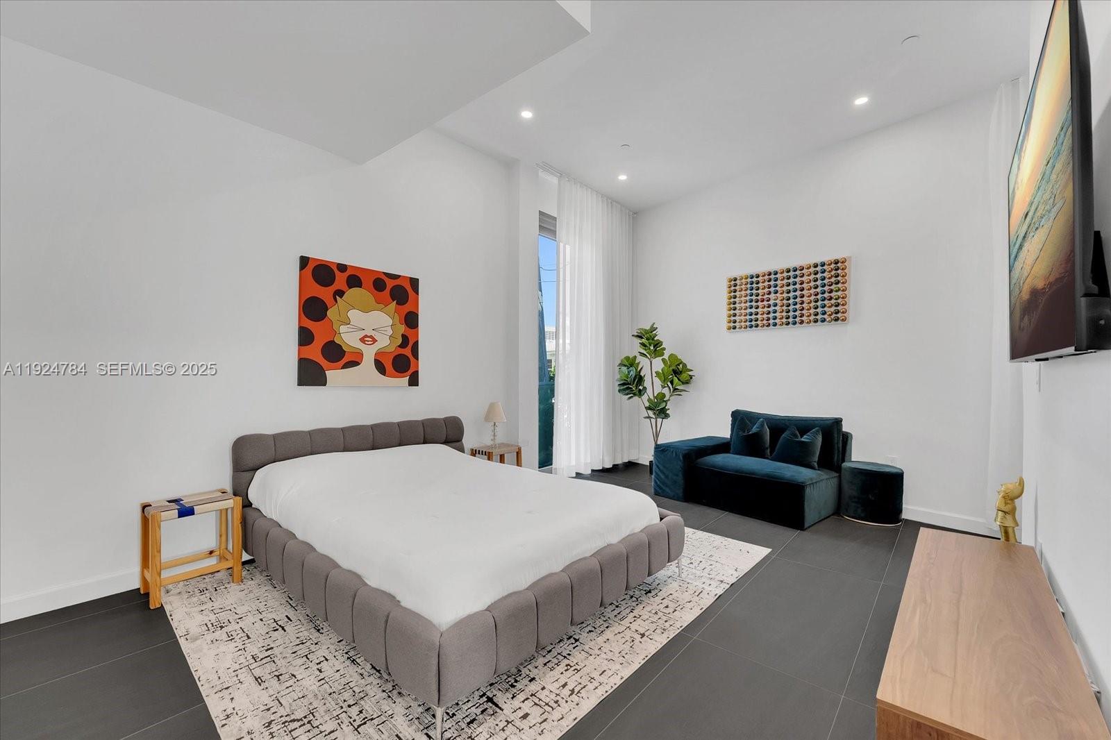 BELLE ISLE VILLAS - Residential