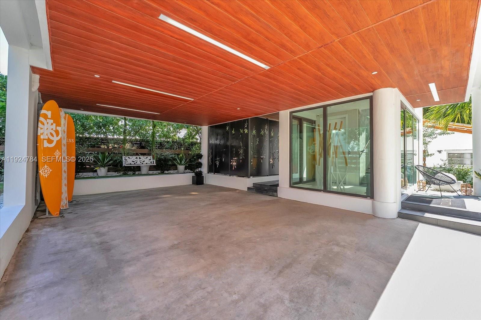 BELLE ISLE VILLAS - Residential