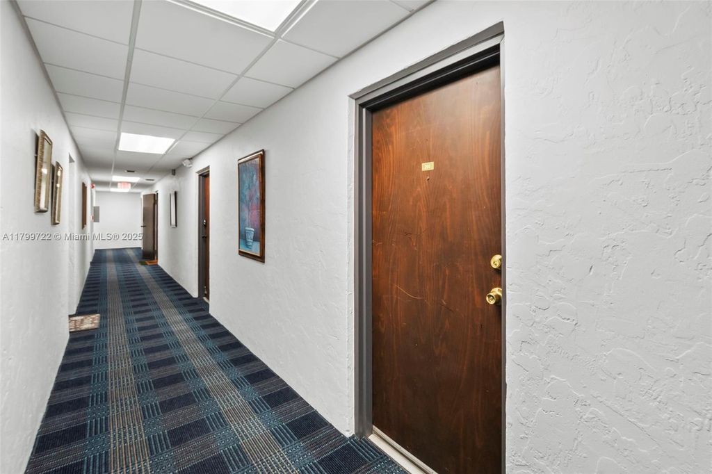 Photo of 5911 NE 14th Ln #201S, Fort Lauderdale, FL 33334 (MLS # A11799722)