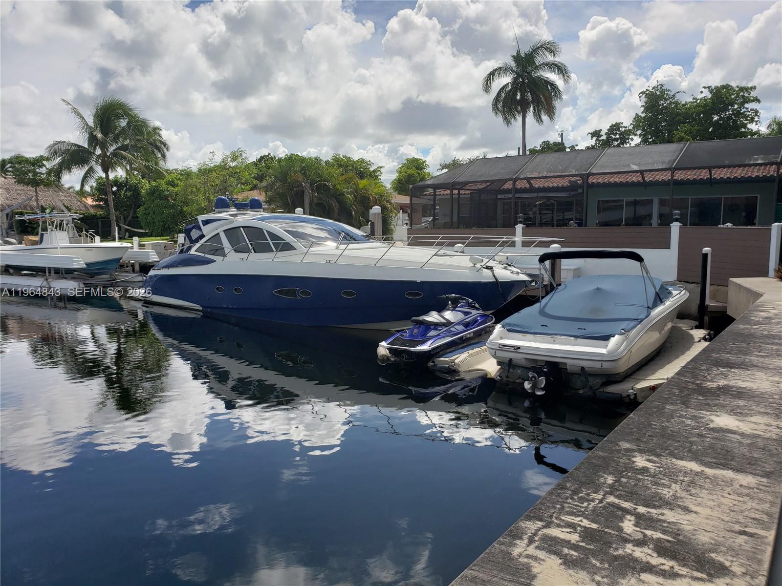 VENETIAN SEC KEYSTONE POI - Residential