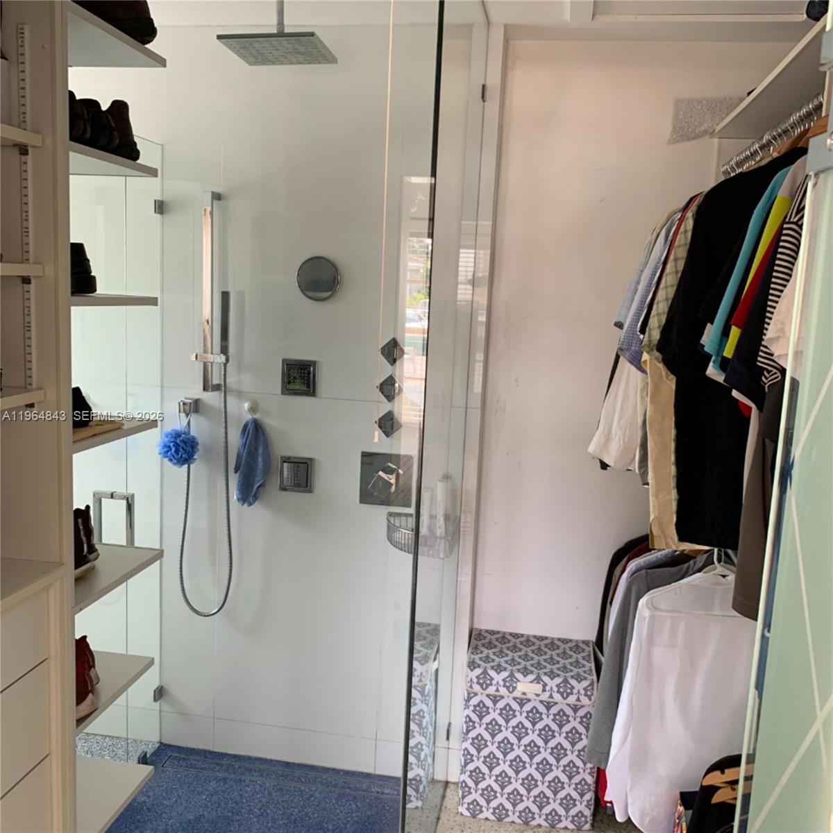 VENETIAN SEC KEYSTONE POI - Residential