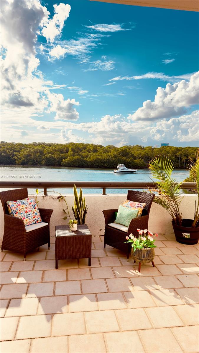 POINCIANA IS YT & RCQ CLU - Residential