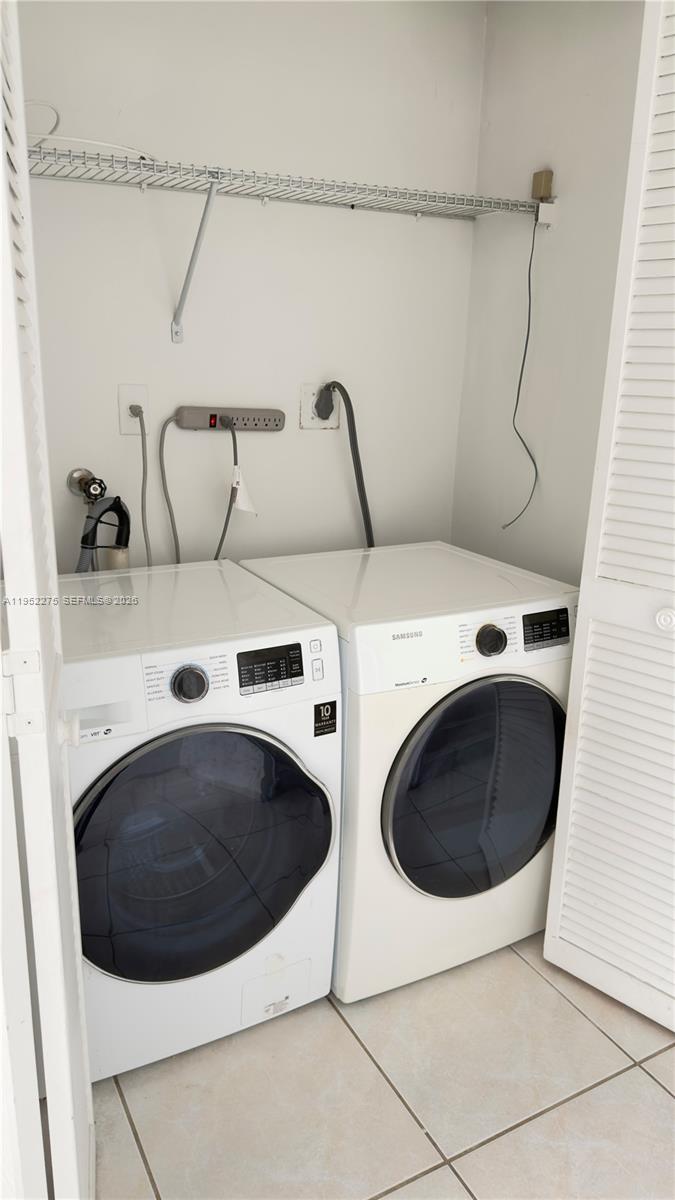 POINCIANA IS YT & RCQ CLU - Residential