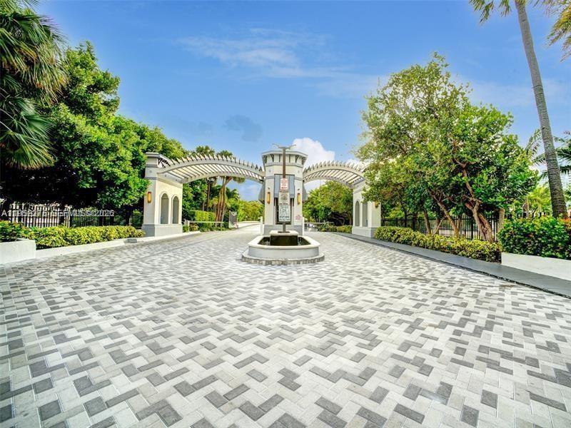 POINCIANA IS YT & RCQ CLU - Residential