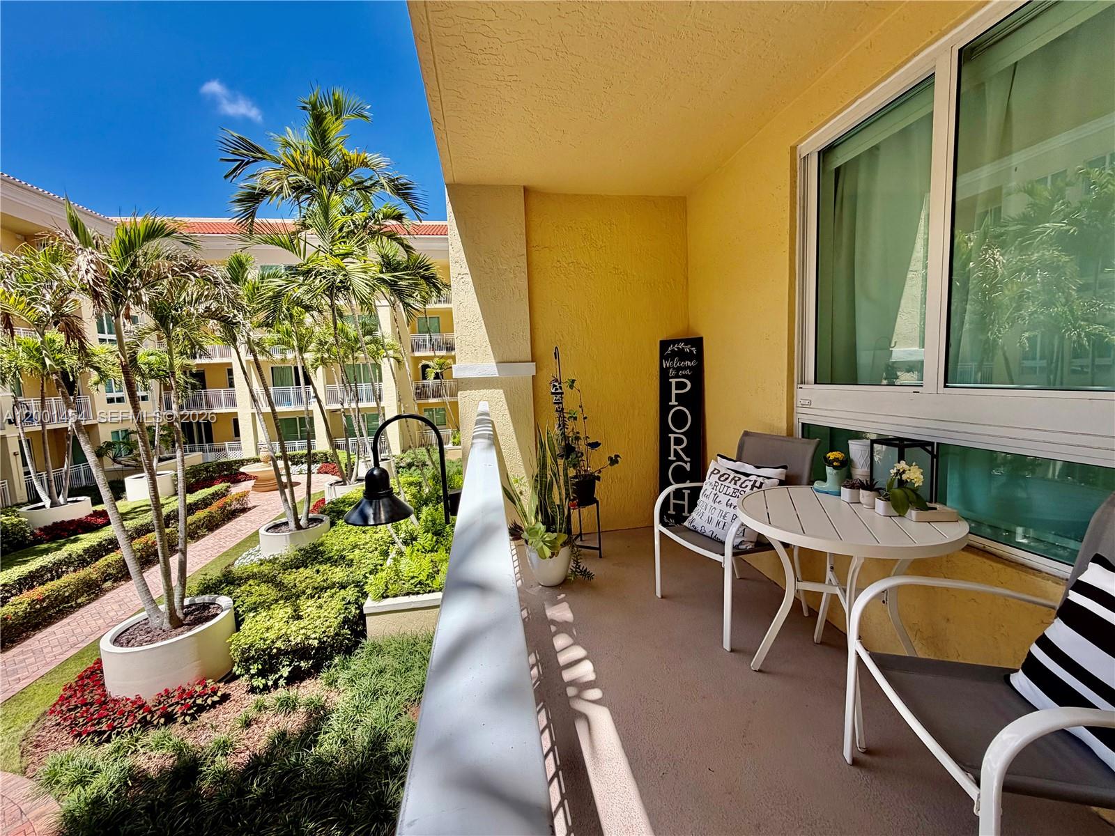 TOSCANO CONDO - Residential