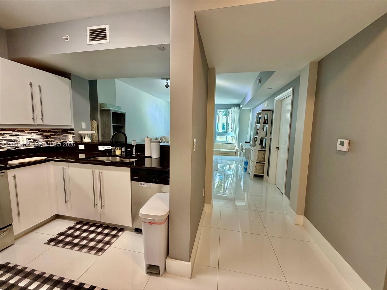 TOSCANO CONDO - Residential