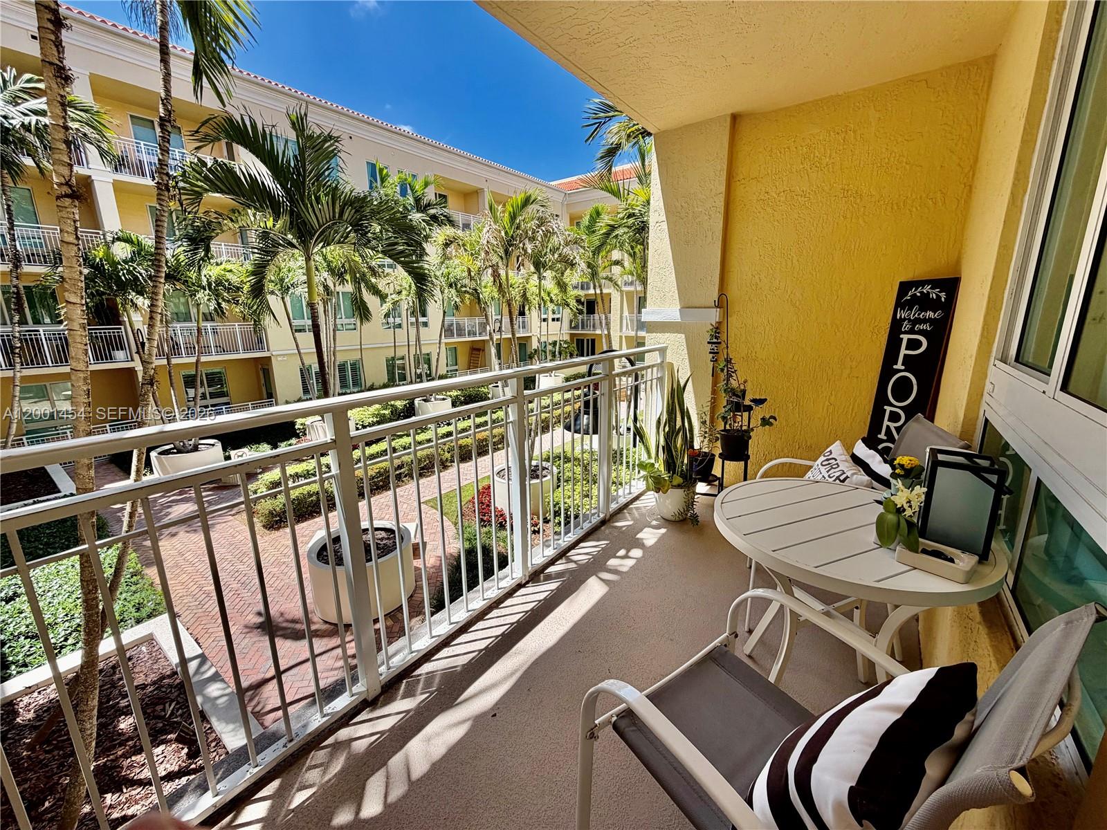 TOSCANO CONDO - Residential