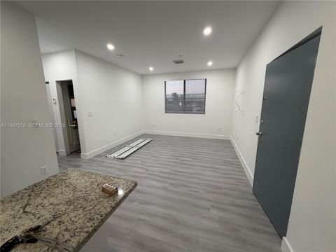 859 E 24th St 404 Hialeah FL 33013