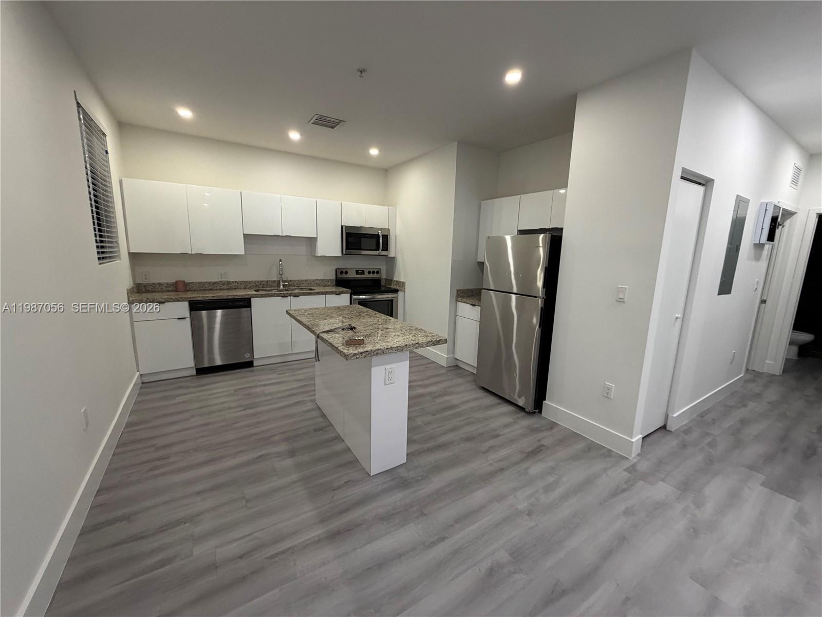 HIALEAH 13TH ADDN AMD PL - Residential Lease